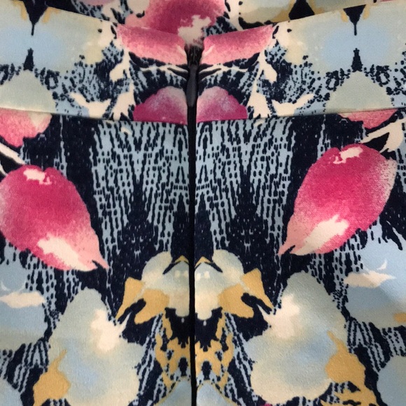 Antonio Melani Fully Lined Pencil Skirt - Picture 6 of 8